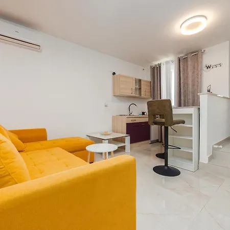 Apartamento Mery House *