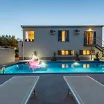 Apartamento Mery House *