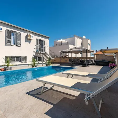 Apartment Mery House Zadar