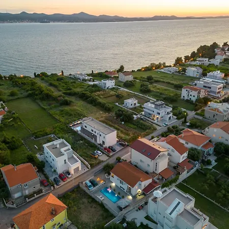 Mery House Апартаменты