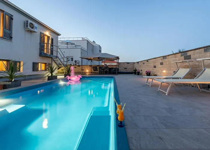 Апартаменты Mery House *